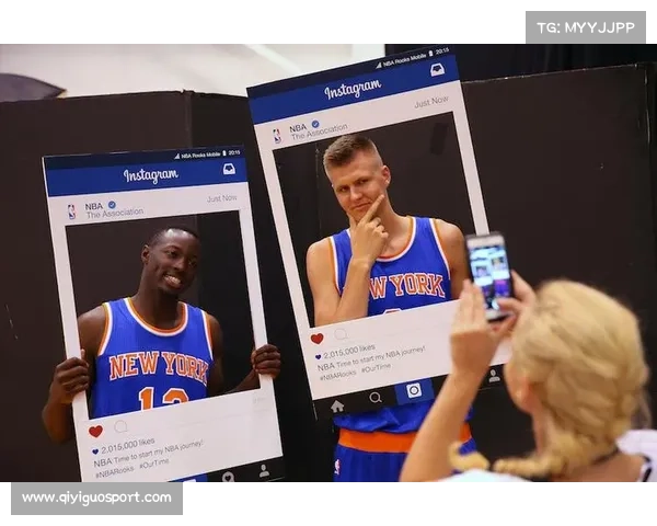 球迷互动环节创新，社交媒体同步直播求婚现场